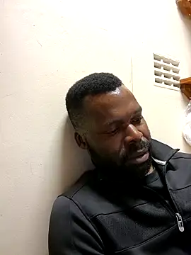 Snapshot of Touch_mysoul chatting on October 31, 2025, 10:05 am Touch mysoul online show from October 31, 2025, 10:05 am