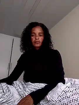 sweets 80 online show from November 6, 2025, 2:51 pm