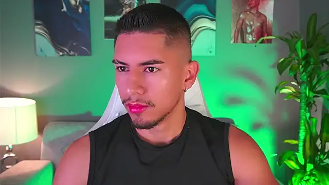 Snapshot of Aaronfox_x chatting on January 29, 2025, 10:16 am Aaronfox x online show from January 29, 2025, 10:16 am