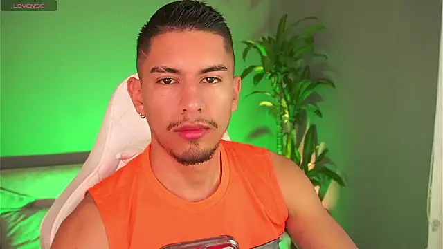 Snapshot of Aaronfox_x chatting on January 31, 2025, 11:24 am Aaronfox x online show from January 31, 2025, 11:24 am