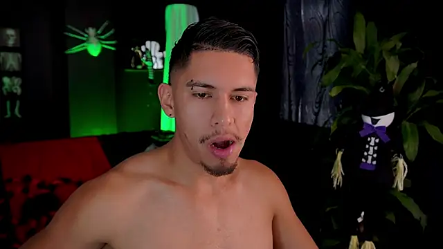 Aaronfox x online show from October 21, 2025, 1:34 pm