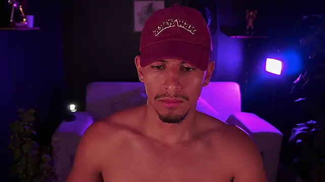 Aaronfox x online show from November 13, 2025, 11:53 am