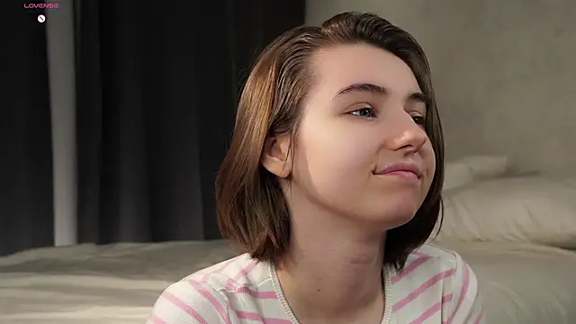 MeghanElson online show from March 18, 2026, 1:47 pm