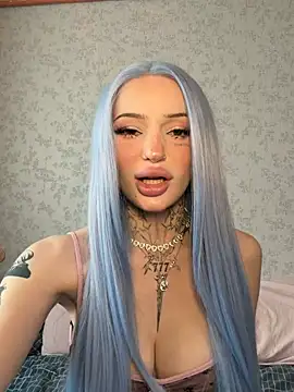 madelinexx online show from February 21, 2026, 9:43 am