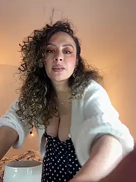 Elizabeth Dupont online show from October 14, 2025, 6:42 pm