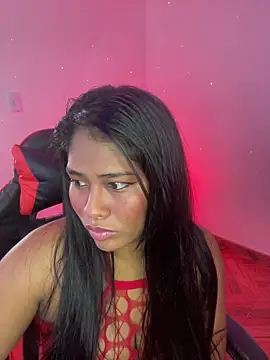 Snapshot of hurren_pasha chatting on February 14, 2025, 12:47 pm hurren pasha online show from February 14, 2025, 12:47 pm