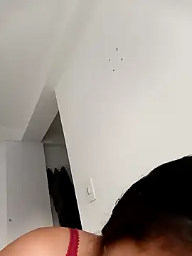  LATINA  online show from February 20, 2025, 11:10 pm