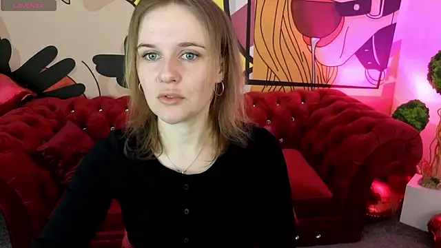 MaribelRiverr  online show from April 4, 2026, 5:38 am