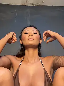 thai-dreamgirl online show from February 16, 2026, 11:01 pm