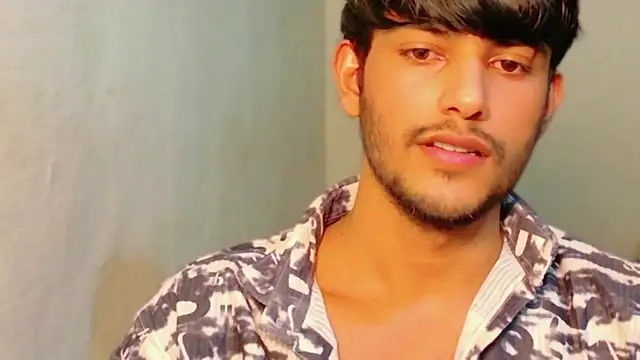 Snapshot of kingkartik7 chatting on February 8, 2026, 3:04 pm kingkartik7 online show from February 8, 2026, 3:04 pm