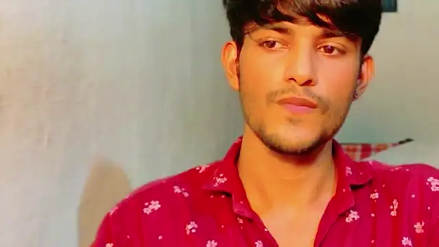 kingkartik7 online show from May 25, 2026, 5:08 pm