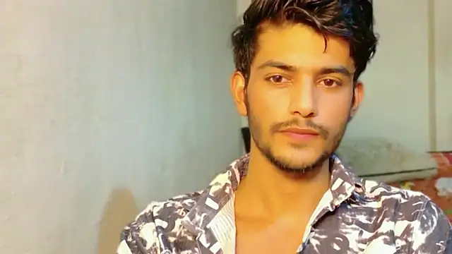 kingkartik7 online show from May 31, 2026, 4:58 pm