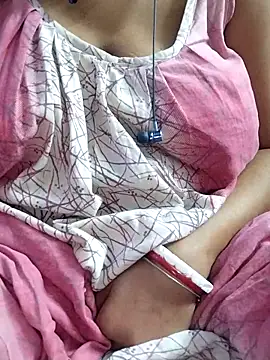 Snapshot of miss-Riy chatting on April 14, 2026, 5:08 pm miss-Riy online show from April 14, 2026, 5:08 pm