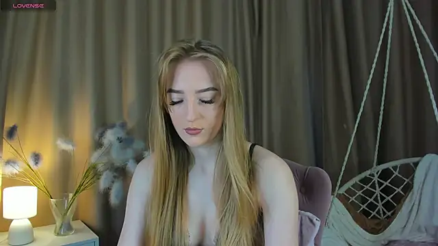 Stacy River online show from March 28, 2026, 9:42 am