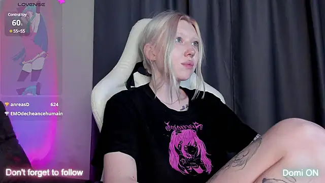 takeyourmolly online show from January 15, 2025, 4:11 pm