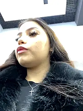 Snapshot of Chloe__Moon chatting on December 5, 2024, 10:23 am Chloe  Moon online show from December 5, 2024, 10:23 am
