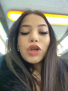 Snapshot of Chloe__Moon chatting on December 11, 2024, 11:19 am Chloe  Moon online show from December 11, 2024, 11:19 am