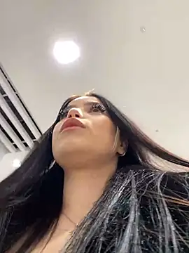Snapshot of Chloe__Moon chatting on December 23, 2024, 10:21 am Chloe  Moon online show from December 23, 2024, 10:21 am