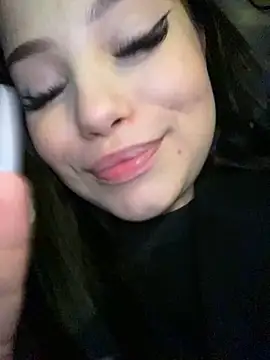 Snapshot of Chloe__Moon chatting on January 31, 2025, 4:06 pm Chloe  Moon online show from January 31, 2025, 4:06 pm