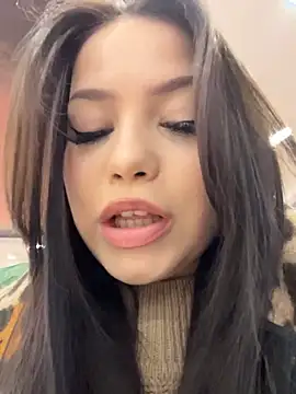 Chloe  Moon online show from February 9, 2026, 2:10 pm