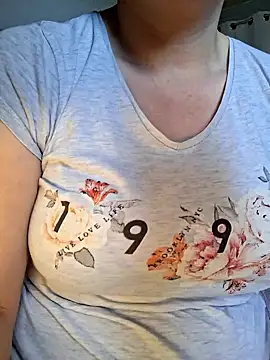 LaRa forU online show from October 2, 2025, 10:11 am