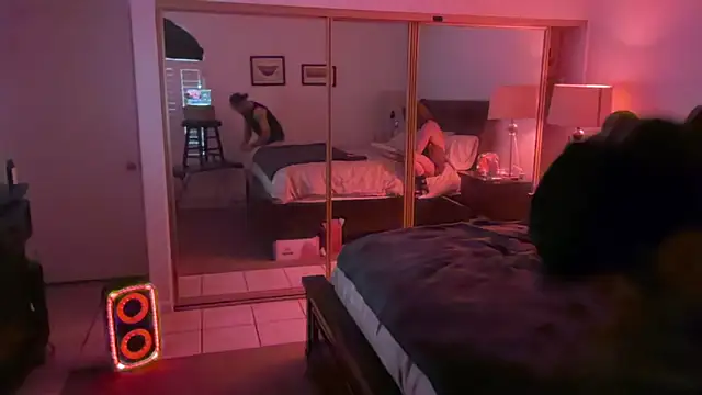 Snapshot of _Studio4Three_ chatting on February 8, 2026, 10:57 pm Studio4Three online show from February 8, 2026, 10:57 pm