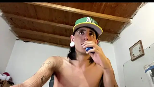 Matthew Dixonn online show from January 28, 2025, 5:54 am