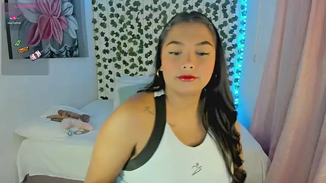 Snapshot of daren_paulina chatting on September 15, 2025, 3:28 am daren paulina online show from September 15, 2025, 3:28 am