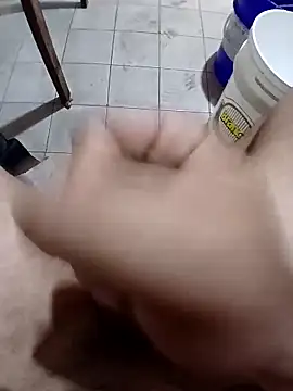 Snapshot of Alva14cm chatting on January 6, 2025, 8:18 pm Alva14cm online show from January 6, 2025, 8:18 pm