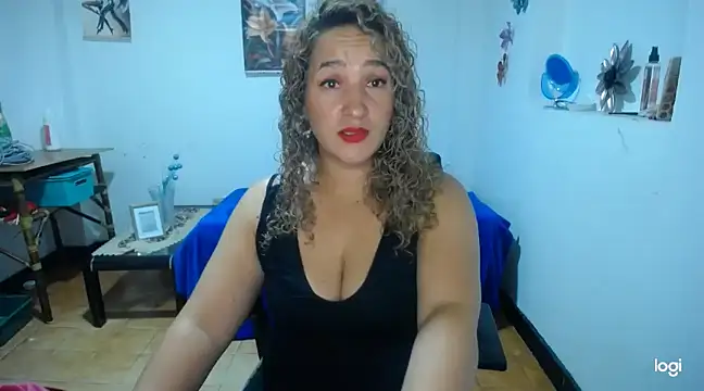 Snapshot of mature_tammyjones chatting on February 7, 2025, 1:32 pm mature tammyjones online show from February 7, 2025, 1:32 pm