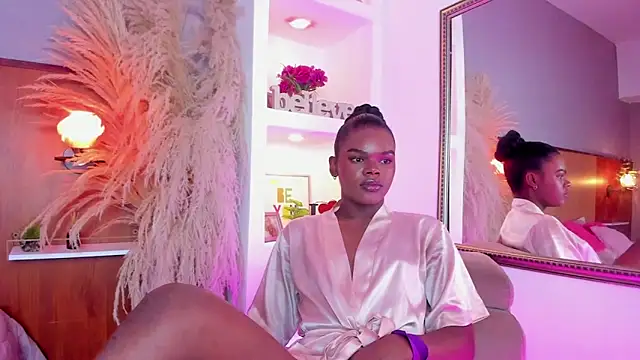 CamiEstrada online show from February 1, 2025, 8:58 pm