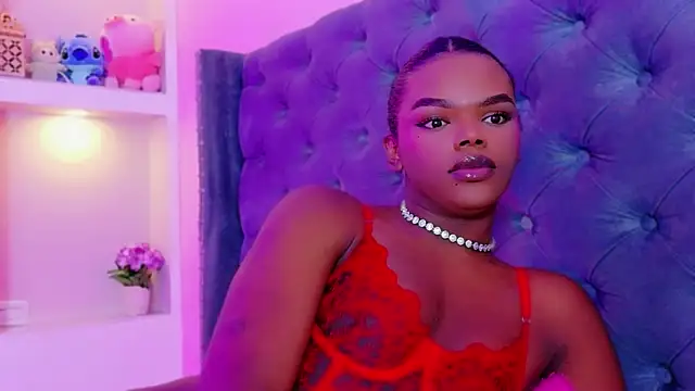 CamiEstrada online show from October 19, 2025, 11:16 pm