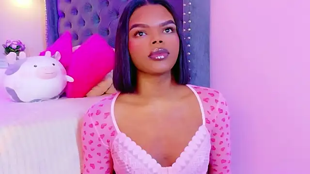 CamiEstrada online show from November 29, 2025, 2:14 am