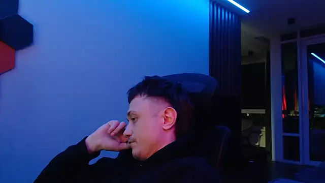 Snapshot of alex_nash chatting on October 11, 2025, 9:35 pm alex nash online show from October 11, 2025, 9:35 pm