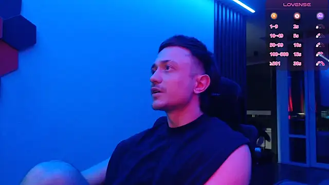 Snapshot of alex_nash chatting on October 15, 2025, 12:00 am alex nash online show from October 15, 2025, 12:00 am