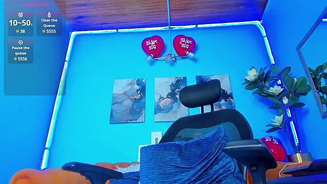  hairybeard  online show from February 21, 2025, 12:06 pm