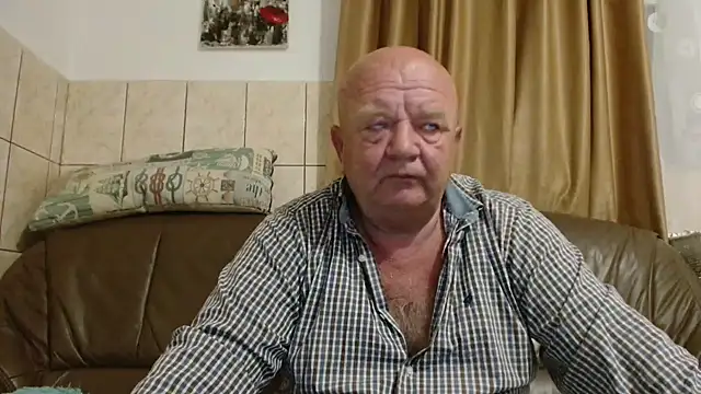 fullballs6 online show from September 12, 2025, 12:55 am