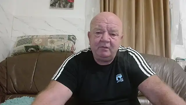 fullballs6 online show from November 10, 2025, 3:38 am