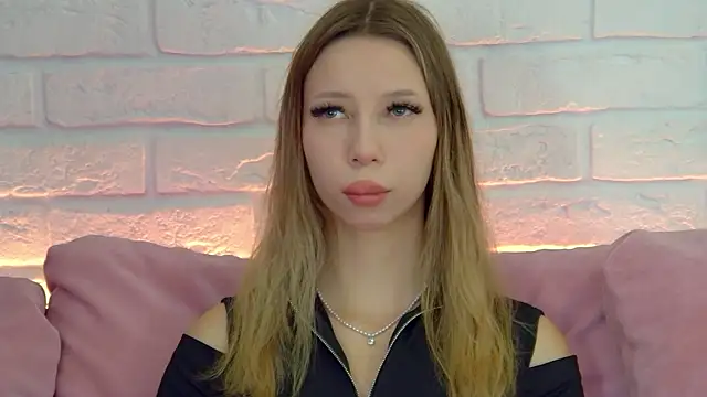 MaliaLandre online show from September 26, 2025, 4:11 pm