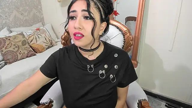 Snapshot of Sexy_cristall_ chatting on January 6, 2025, 9:41 am Sexy cristall online show from January 6, 2025, 9:41 am