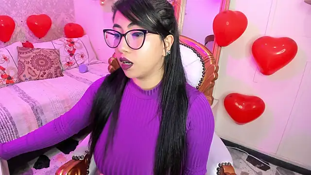 Snapshot of Sexy_cristall_ chatting on February 17, 2025, 10:58 pm Sexy cristall online show from February 17, 2025, 10:58 pm