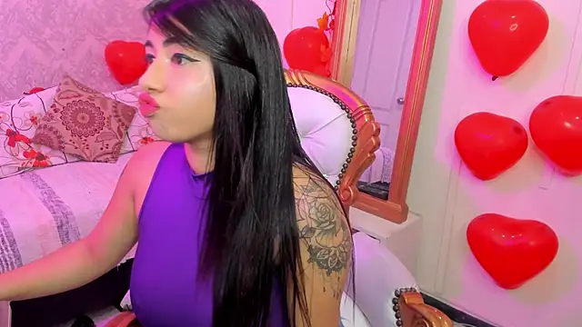 Snapshot of Sexy_cristall_ chatting on February 21, 2025, 8:05 pm Sexy cristall online show from February 21, 2025, 8:05 pm