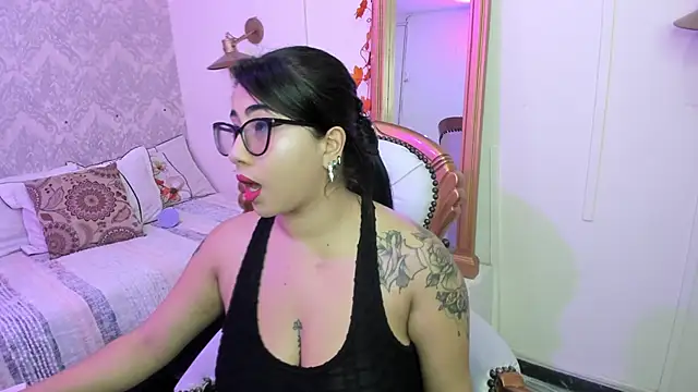 Snapshot of Sexy_cristall_ chatting on March 1, 2025, 9:15 pm Sexy cristall online show from March 1, 2025, 9:15 pm