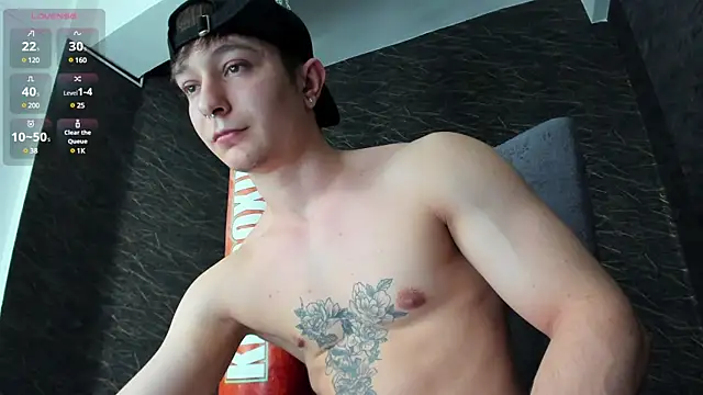 leonardsmith01 online show from December 25, 2024, 8:28 pm