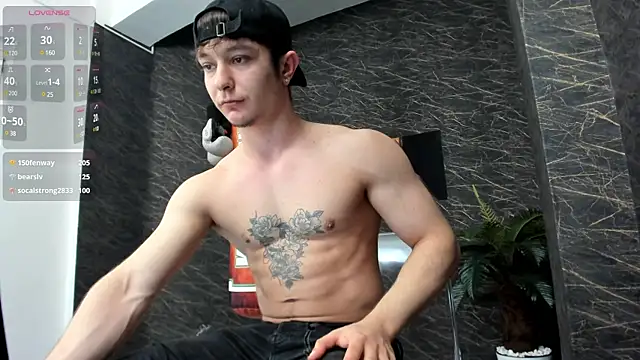 leonardsmith01 online show from January 19, 2025, 11:43 pm