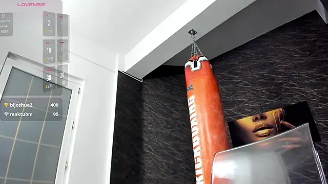 leonardsmith01 online show from March 5, 2025, 2:46 am