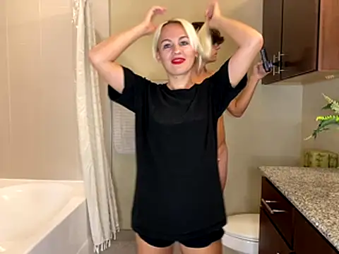 girlfriendmissy online show from December 13, 2025, 11:54 pm