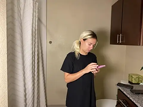 girlfriendmissy online show from March 14, 2026, 5:29 pm