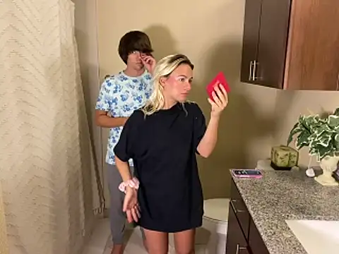 girlfriendmissy online show from March 27, 2026, 11:04 pm