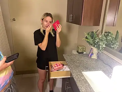 girlfriendmissy online show from March 29, 2026, 3:56 pm